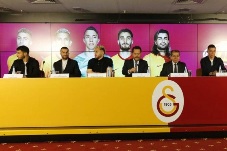 Galatasaray'da 5 futbolcu için imza töreni