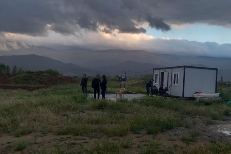 Manisa'da sır &ouml;l&uuml;m! Konteynerde &ouml;l&uuml; bulundu