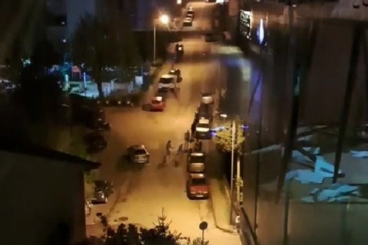 Karab&uuml;k'te tekme ve yumruklarla kavga ettiler!