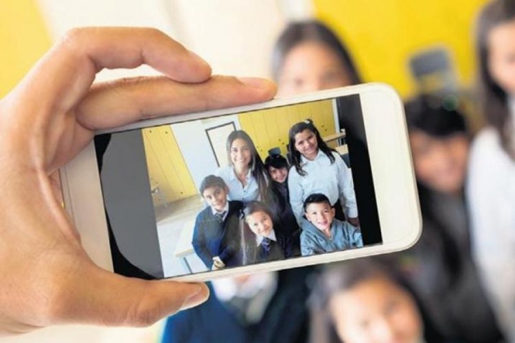 &Ouml;ğretmenlerin &ouml;ğrencileri videoya &ccedil;ekip yarıştırması g&uuml;ndem oldu!