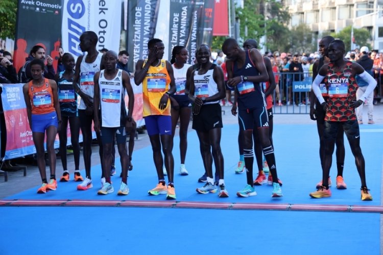 Maraton İzmir'de 5. kez kıyasıya m&uuml;cadele başladı