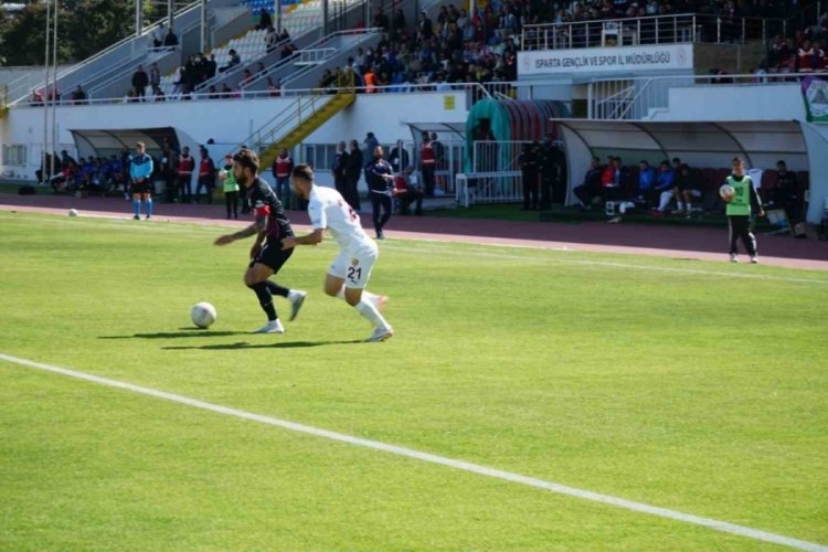 İneg&ouml;lspor Isparta'dan 1 puanla d&ouml;n&uuml;yor