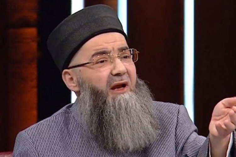 C&uuml;bbeli Ahmet Hoca hayat pahalılığını hayat kadınları &uuml;zerinden savundu!