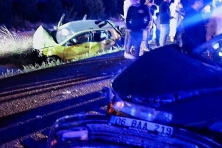 Eskişehir'de polis aracının da karıştığı zincirleme kaza! Yaralılar var