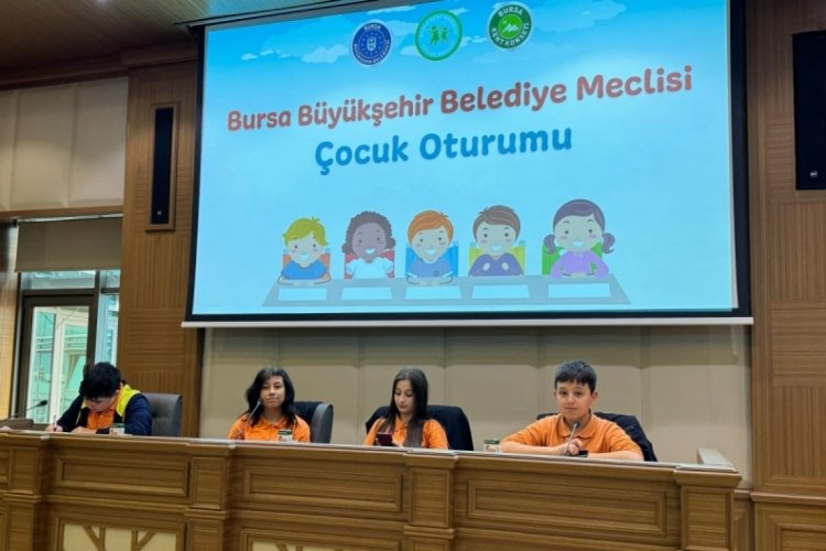 Bursa'da Meclis oturumunu bu sefer &ccedil;ocuklar a&ccedil;tı