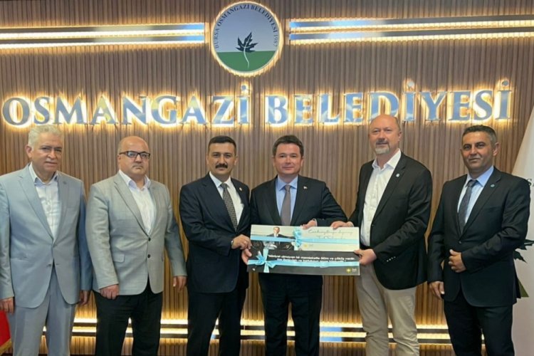 İYİ Parti Bursa Milletvekili Türkoğlu, Erkan Aydın'ı ziyaret etti