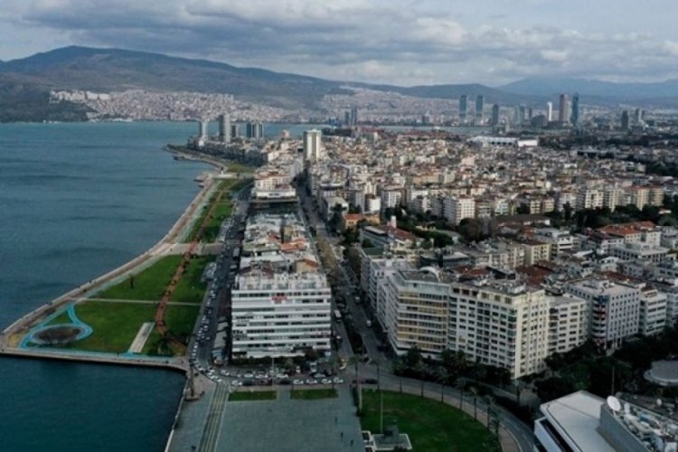 Valilik a&ccedil;ıklama yaptı: İzmir'deki patlama sesinin sebebi belli oldu
