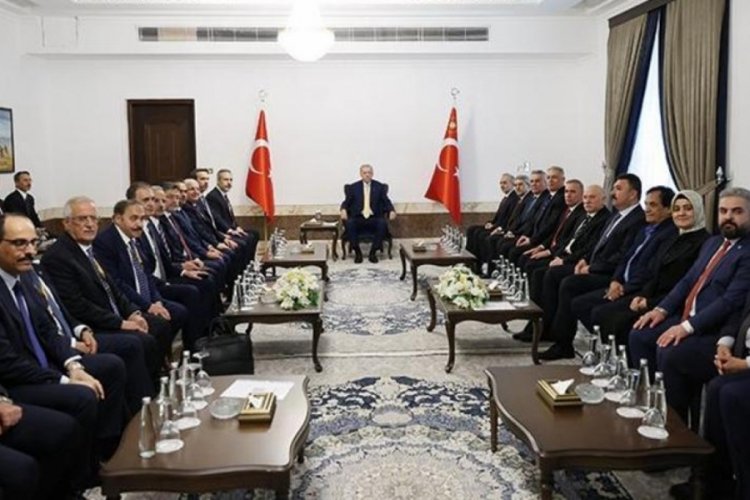 Cumhurbaşkanı Erdoğan, S&uuml;nni ve T&uuml;rkmen toplumu temsilcileriyle g&ouml;r&uuml;şt&uuml;