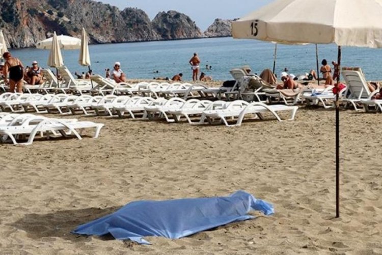 Antalya'da Belaruslu turist güneşlenirken öldü