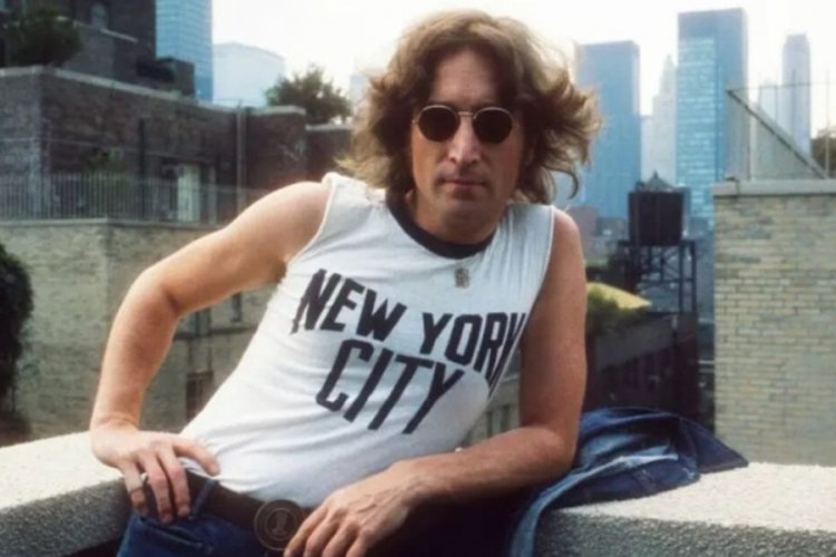 John Lennon'ın kayıp gitarı açık artırmada satılacak