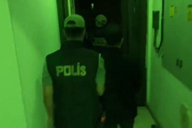 Bursa'da FETÖ'nün askeri mahrem yapılanmasına darbe: 4 kişi gözaltına alındı