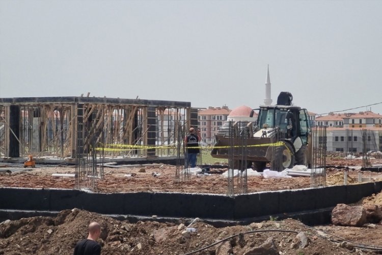 Diyarbakır'da iş kazası! Üzerine inşaat demiri düşen işçi öldü