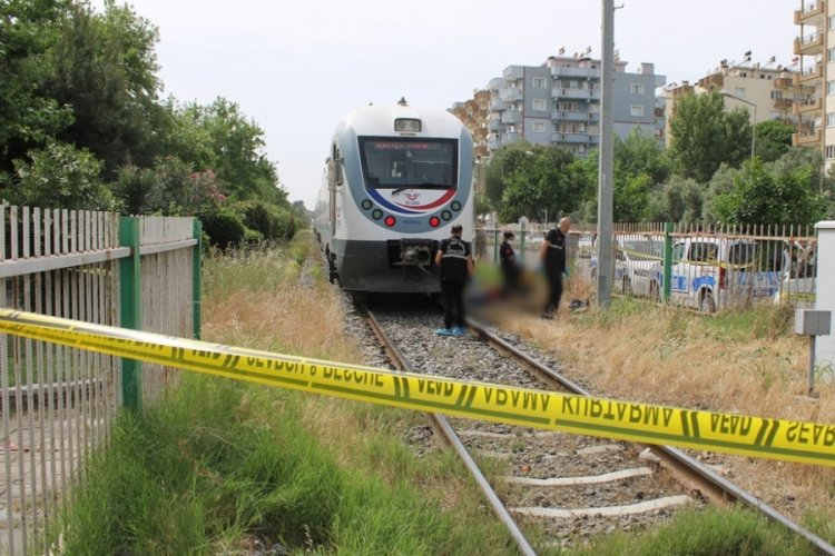 Aydın'da kendini trenin önüne atan 18 yaşındaki genç, hayatını kaybetti