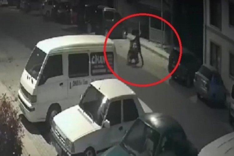 Bursa'da güvenlik kameralarına yakalanmışlardı: Motosiklet hırsızları jandarmadan kaçamadı