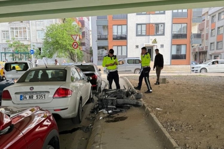 İstanbul'da kaza yapan motosikletli trafik polisi şehit oldu