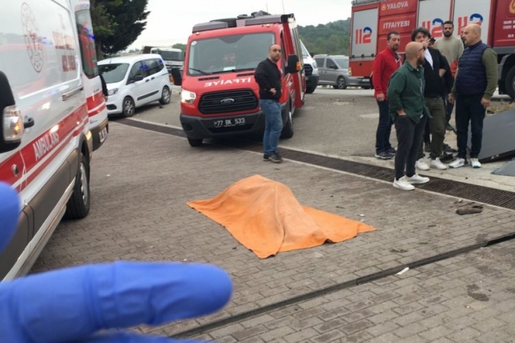 Bursa Yalova yolunda feci kaza: 1 ölü&nbsp;1'i bebek 7 yaralı