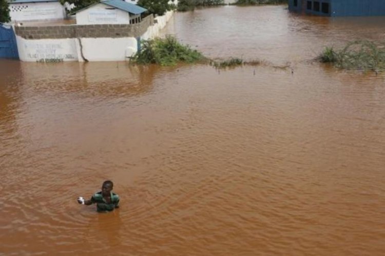 Kenya'da baraj &ccedil;&ouml;kt&uuml;: En az 42 &ouml;l&uuml;