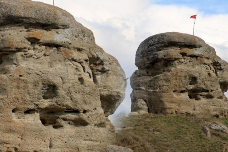 Sivas'ta defineciler köylüleri canından bezdirdi