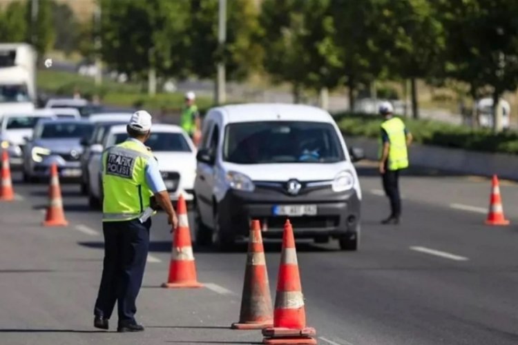 İstanbul Valiliği a&ccedil;ıkladı: İşte 1 Mayıs'ta trafiğe kapalı yollar ve alternatif g&uuml;zergahlar