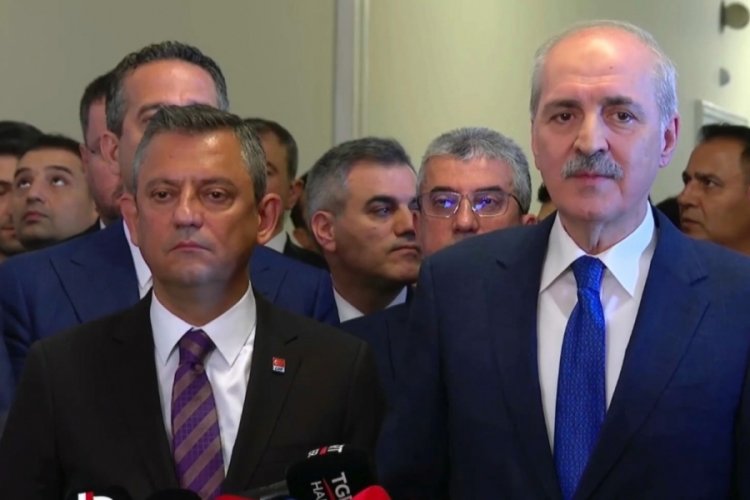 Numan Kurtulmuş ve &Ouml;zg&uuml;r &Ouml;zel'den g&ouml;r&uuml;şme sonrası a&ccedil;ıklama