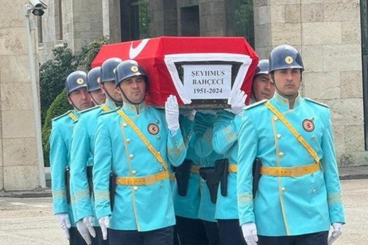 Meclis'te Şeyhmus Bah&ccedil;eci i&ccedil;in t&ouml;ren
