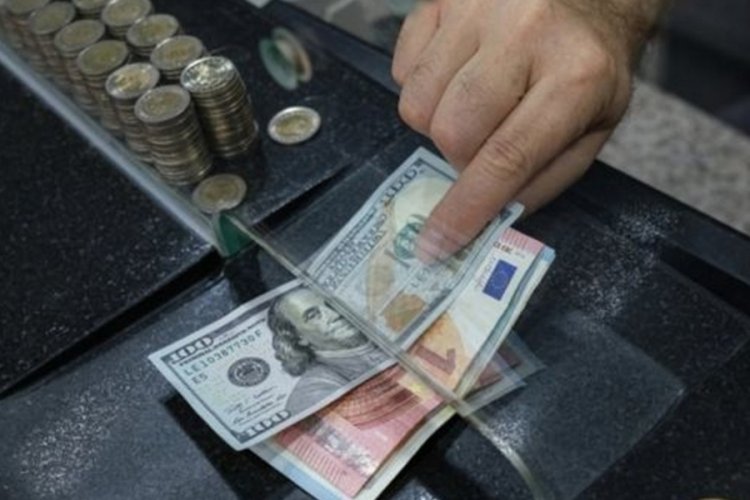 Dolar-Euro kuru bug&uuml;n ne kadar? (Serbest piyasada d&ouml;viz fiyatları)