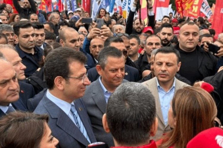 &Ouml;zg&uuml;r &Ouml;zel ve İmamoğlu Sara&ccedil;hane'de