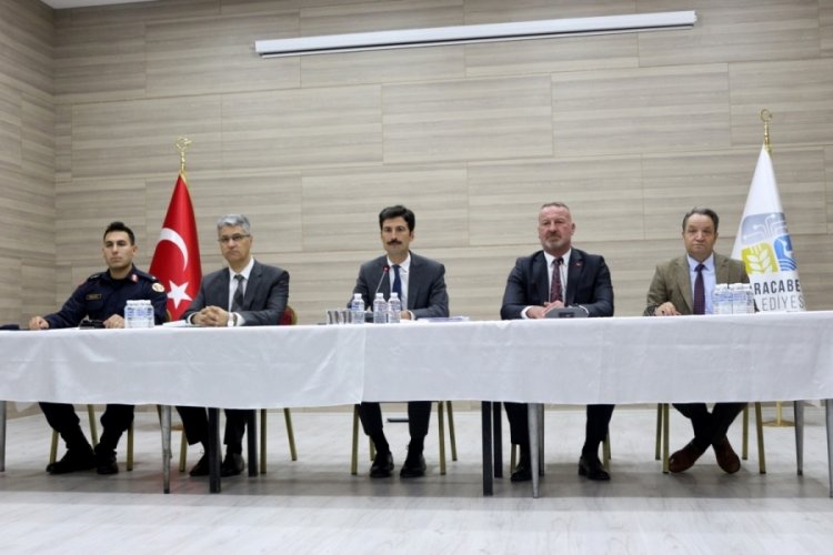 Bursa Karacabey'de yeni dönemin ilk muhtarlar toplantısı yapıldı