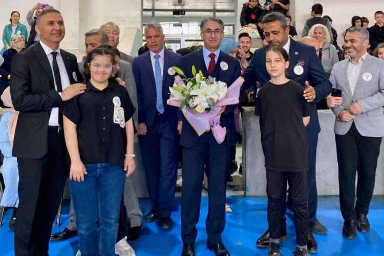 Bursalı &ouml;zel &ouml;ğrencilerden yardım farkındalığı