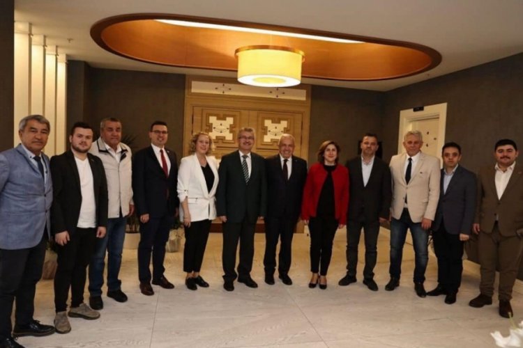 BAL-GÖÇ Genel Başkanı Emin Balkan ve yönetim kurulu Nilüfer Belediye Başkanı Şadi Özdemir'i ziyaret etti