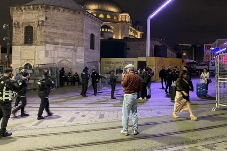 İstanbul'da Taksim ve İstiklal Caddesi'ndeki kısıtlamalar kaldırıldı!
