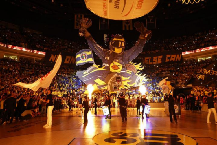 Fenerbah&ccedil;e Beko, Final-Four'a g&ouml;z kırptı