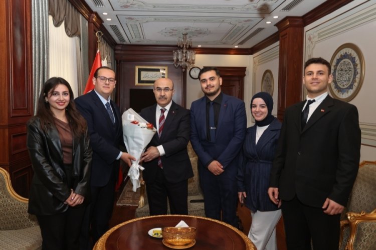 Vali Demirtaş, &uuml;niversite topluluğu başkanı ve &uuml;yelerine ziyaretler i&ccedil;in teşekk&uuml;r etti