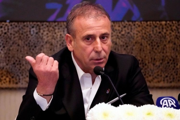 Trabzonspor Teknik Direkt&ouml;r&uuml; Avcı, "Spor Hayatına Bakış" sempozyumuna katıldı
