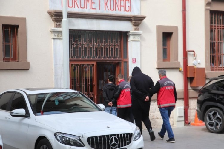 Erdek Merkezli dolandırılık şebekesi 40 vatandaşı bu y&ouml;ntemle dolandırdı!