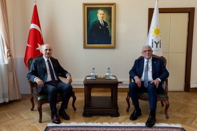 Numan Kurtulmuş ve M&uuml;savat Dervişoğlu'ndan a&ccedil;ıklama