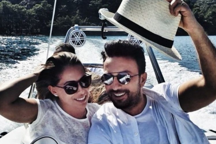 Megastar Tarkan'dan evlilik yıl d&ouml;n&uuml;m&uuml; paylaşımı!