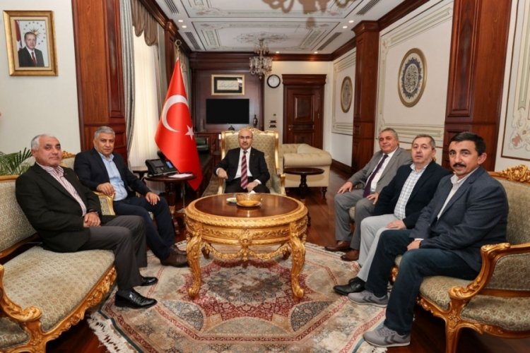 Vali Demirtaş, Bursa Afyonkarahisarlılar Derneğinin yöneticilerini kabul etti