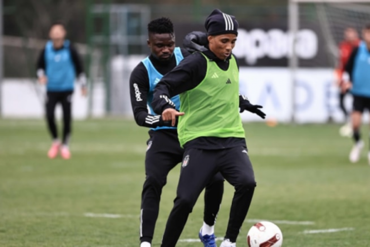 Beşiktaş'ta Fernandes ve Amartey, Rizespor kadrosundan &ccedil;ıkarıldı