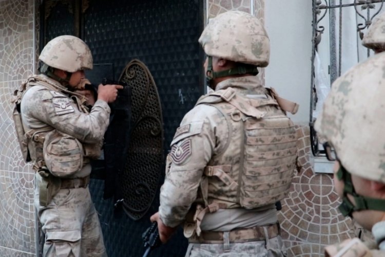 Mersin'de terör operasyonu: 7 gözaltı