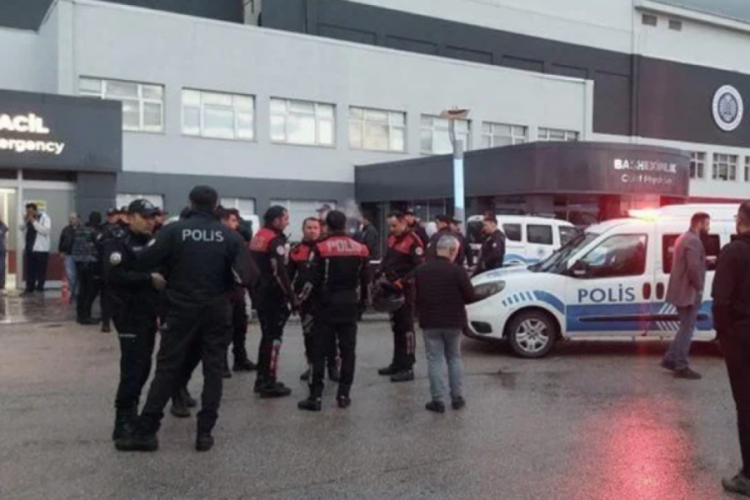 Erzurum'da hasta yakınları, sağlık&ccedil;ılara ve polise saldırdı!