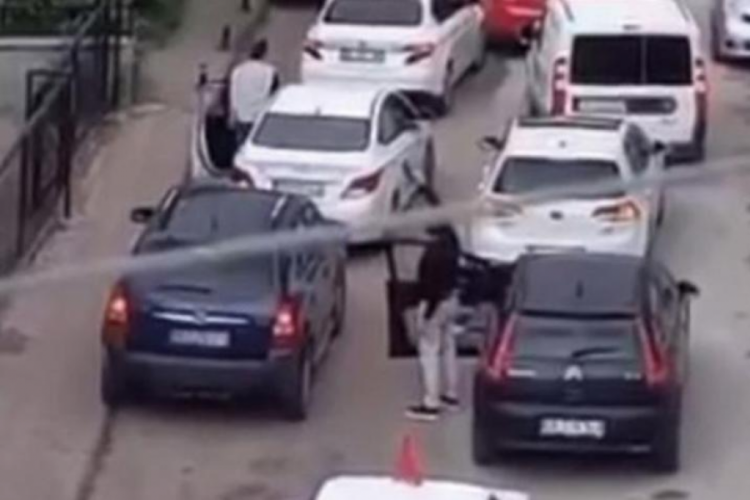Ankara'da d&uuml;ğ&uuml;n konvoyunda havaya ateş a&ccedil;tılar!