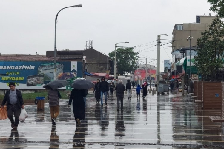 Sağanak Bursa'yı etkisi altına aldı