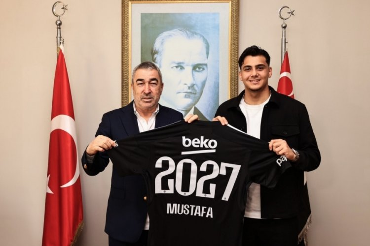 Beşiktaş, Mustafa Erhan Hekimoğlu ile s&ouml;zleşme yeniledi