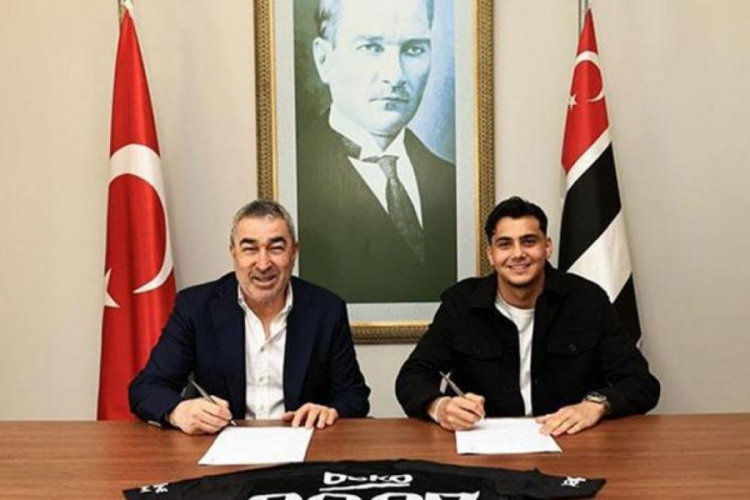 Beşiktaş'ta Mustafa Erhan Hekimoğlu'nun s&ouml;zleşmesi uzatıldı