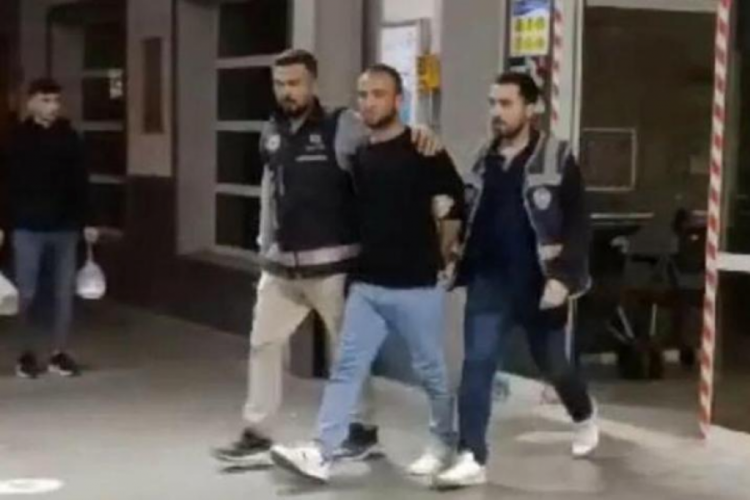 Boşanma aşamasındaki eşini bı&ccedil;akla yaralamıştı, 4 g&uuml;n sonra yakalandı