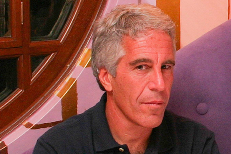 Jeffrey Epstein'in 'k&uuml;&ccedil;&uuml;k kara kitabı' a&ccedil;ık artırmayla satışa sunulacak