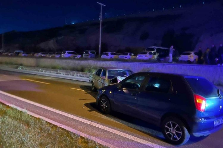 Kütahya'da trafik kazasında 5 kişi yaralandı