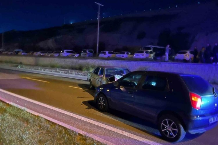 K&uuml;tahya'da trafik kazasında 5 kişi yaralandı