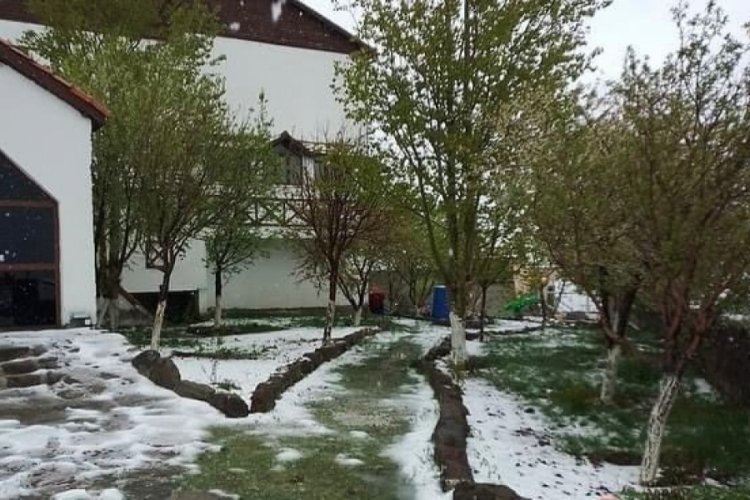 Aksaray'da yüksek kesimlere kar yağdı